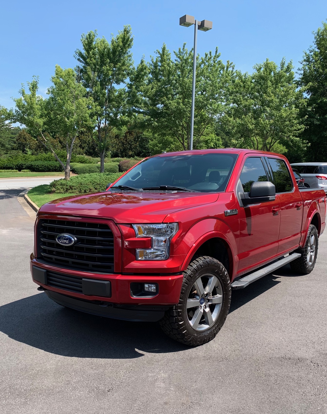 Ford+F-150+repair+-+after+-+front+view